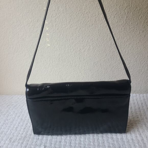 Michael Kors Black Clutch with Glossy Finish Shoulder Bag - Picture 2 of 13